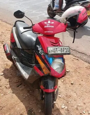Honda Dio 2011