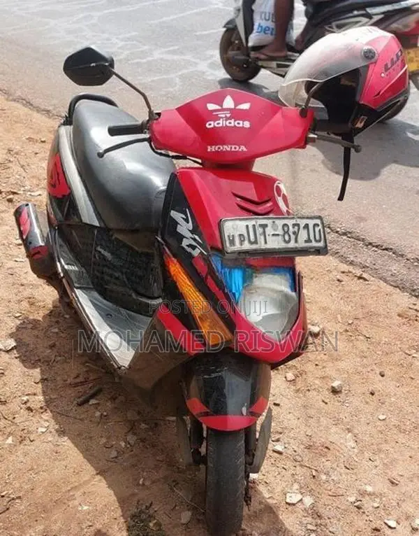 Honda Dio 2011