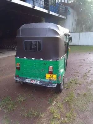 Bajaj RE 2011