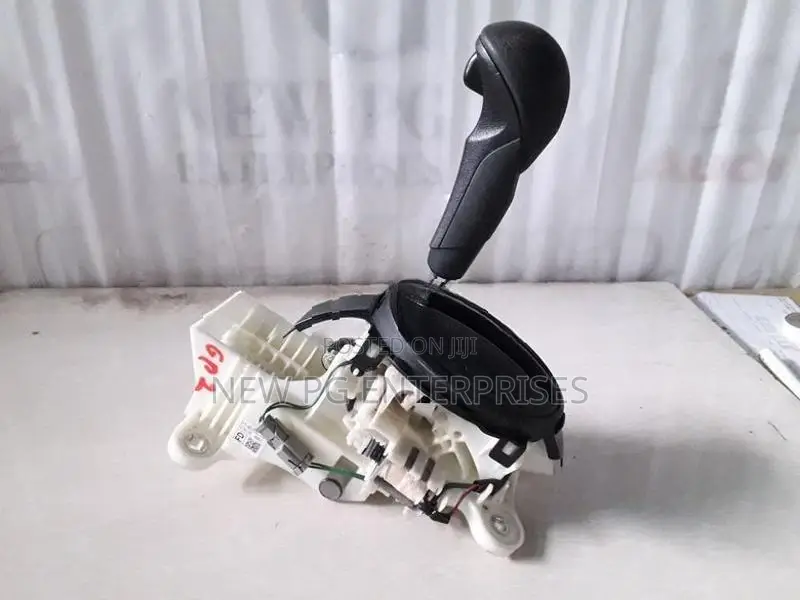 Honda Fit Shuttle GP2 Gear Shifter Automatic