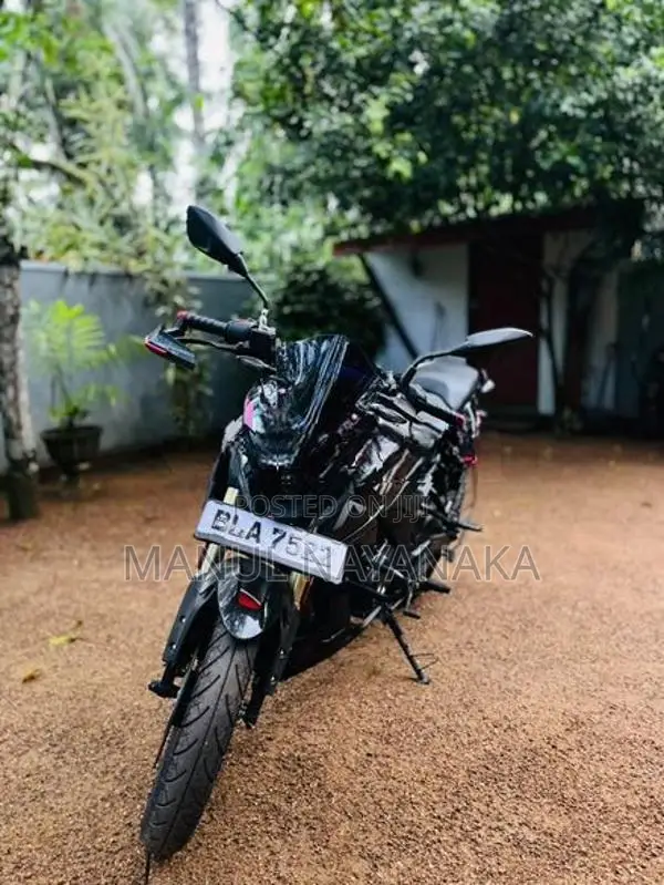 Bajaj Pulsar NS160 2025