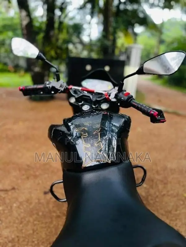 Bajaj Pulsar NS160 2025