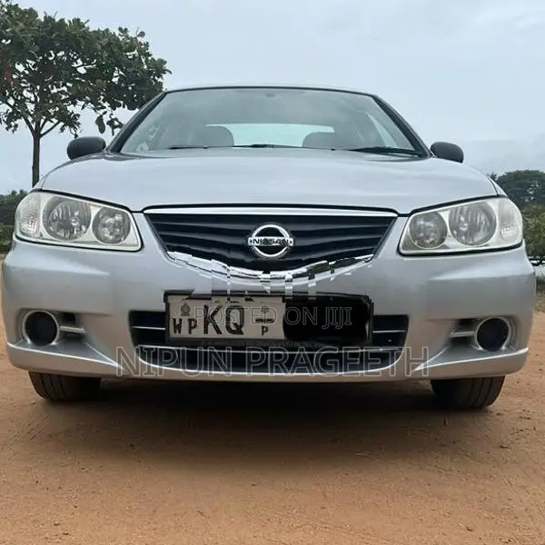 Nissan Sunny N17 2011