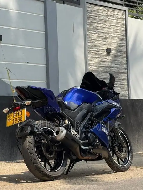 Yamaha R15 2018