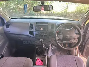 Toyota Hilux Double Cab 2014