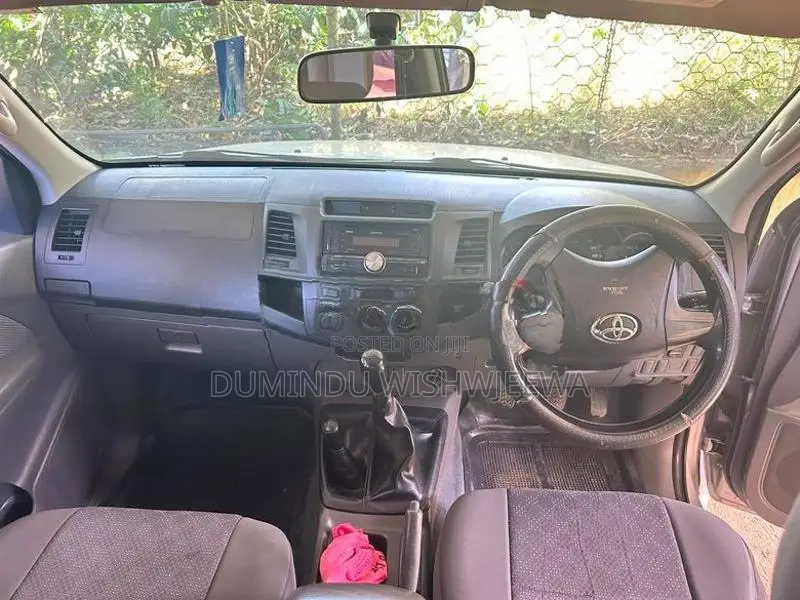 Toyota Hilux Double Cab 2014