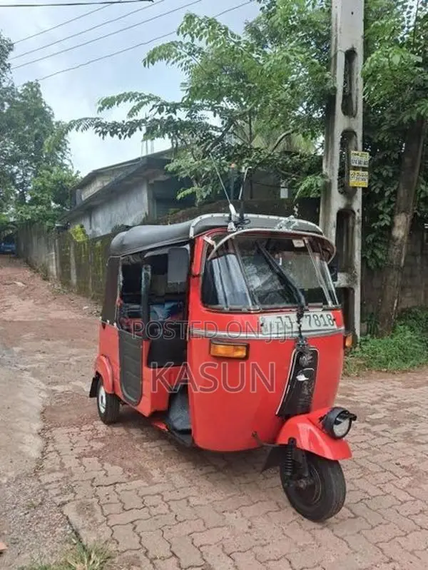 Bajaj RE threewiler 2004