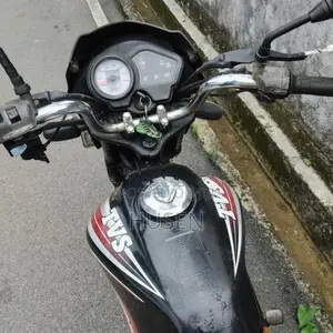 TVS Metro 2016