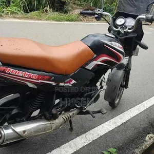 TVS Metro 2016