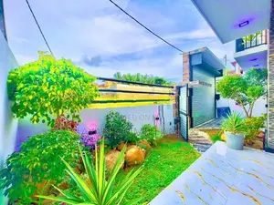 New Luxurious Three-storey House For Sale In Kahathuduwa Koralima