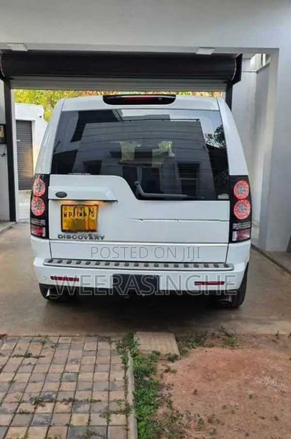 Land Rover Discovery 4 TDV6 S 2015