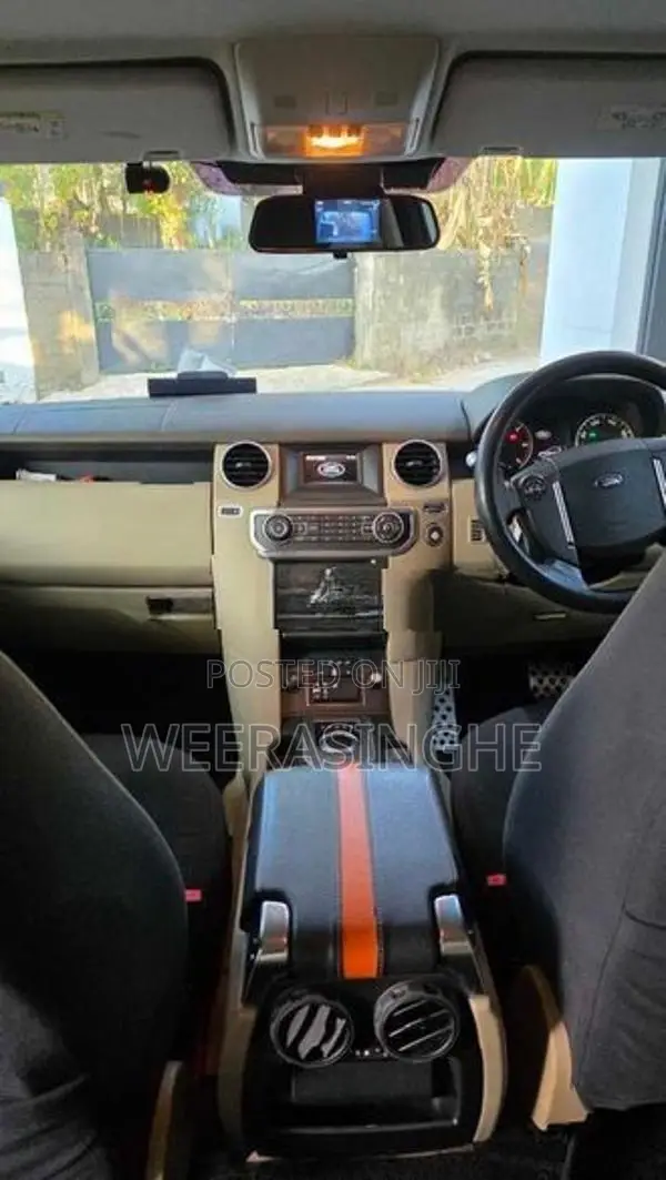Land Rover Discovery 4 TDV6 S 2015