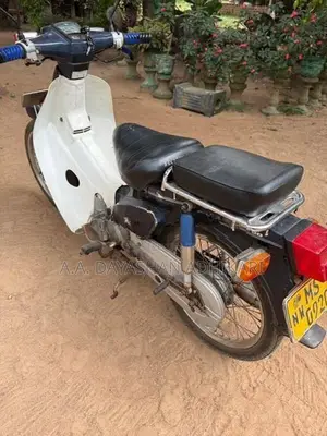 Honda Super Cub 2006
