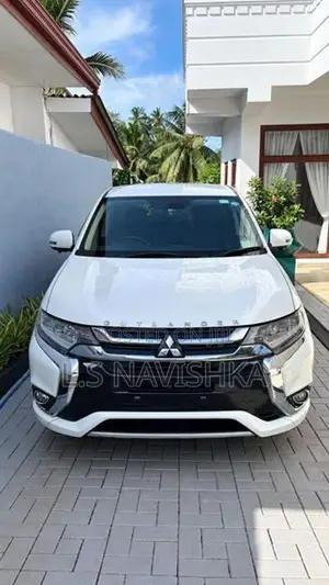 Mitsubishi Outlander Phev 2016