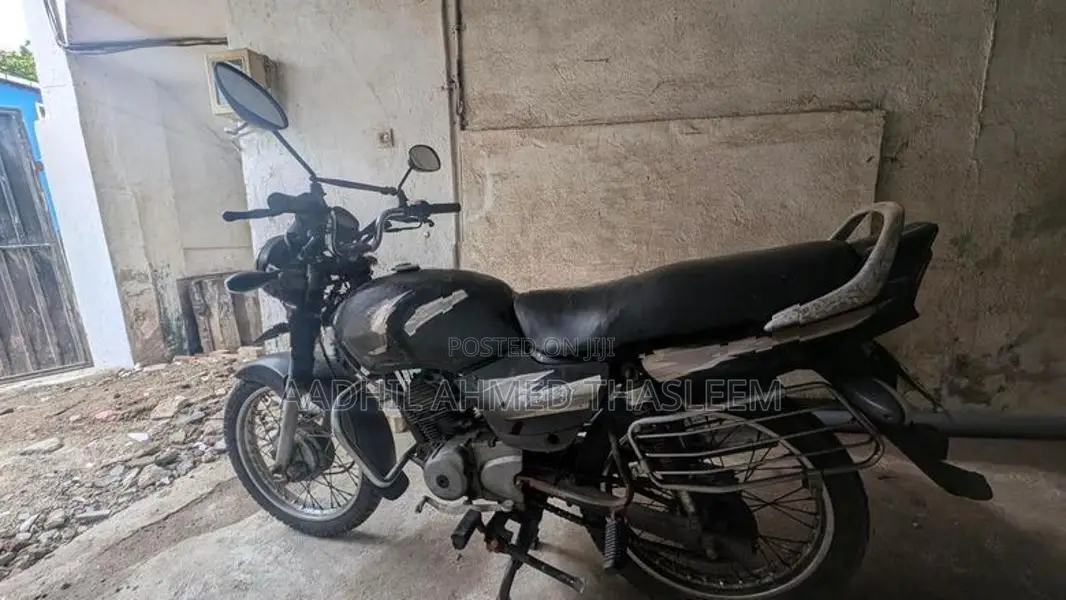 TVS Victor 2003