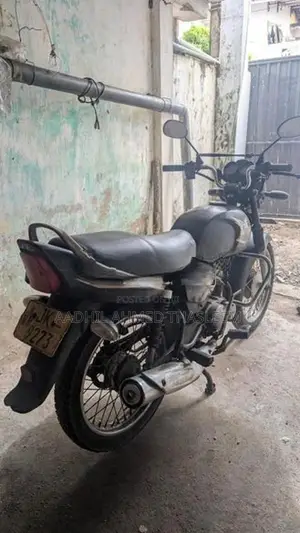 TVS Victor 2003