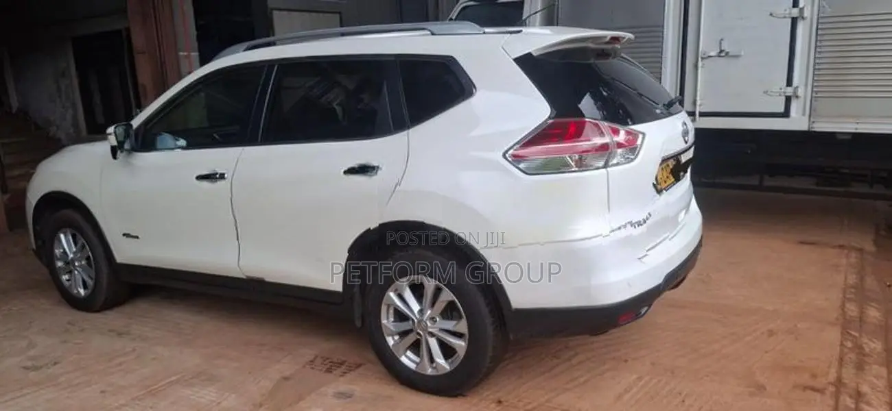 Nissan X-Trail 2015