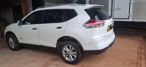 Nissan X-Trail 2015