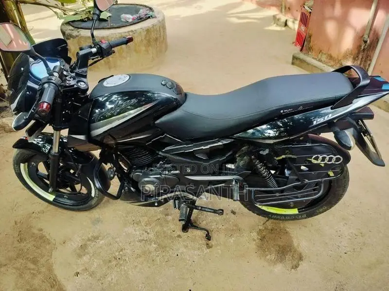 Bajaj Pulsar 150 2021
