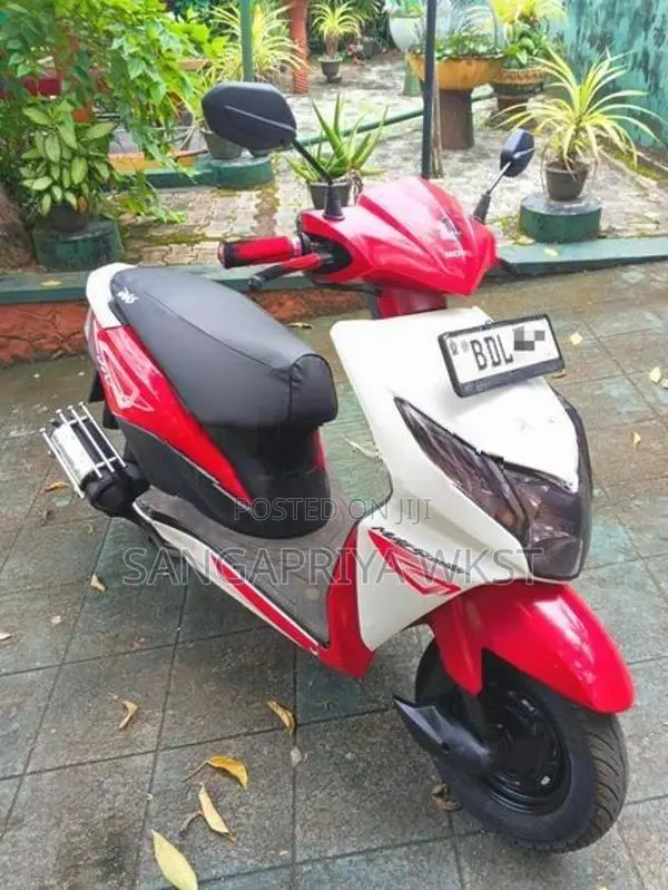 Honda Dio Two Tone 2016