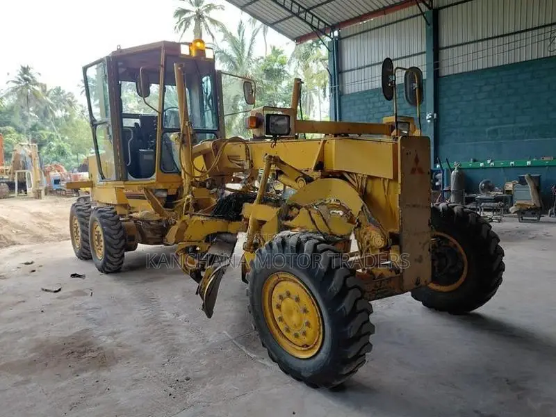 Mg 230- 5 Motor Grader