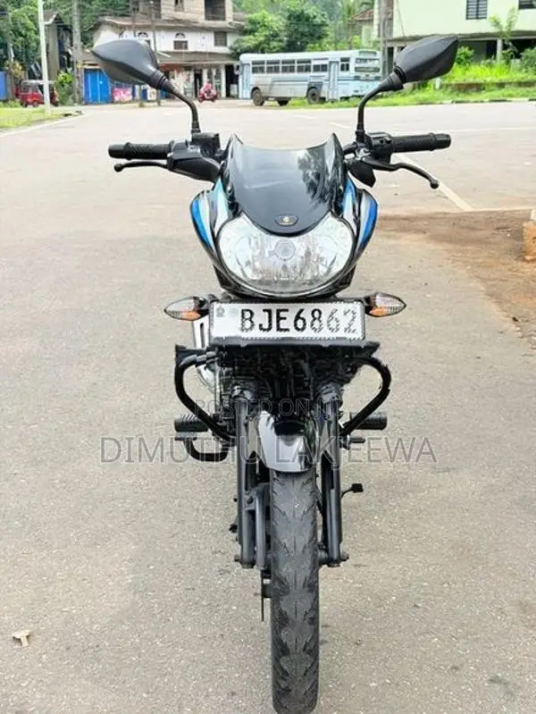 Bajaj Discover 125 2023