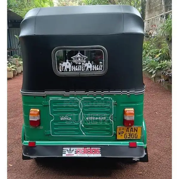 Bajaj RE 2014