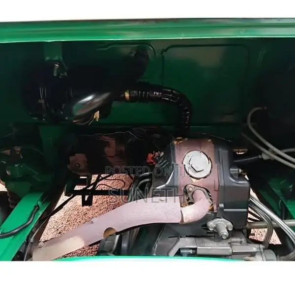 Bajaj RE 2014