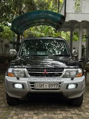 Mitsubishi Montero 2001