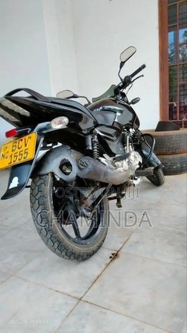 Bajaj Pulsar 150 2015