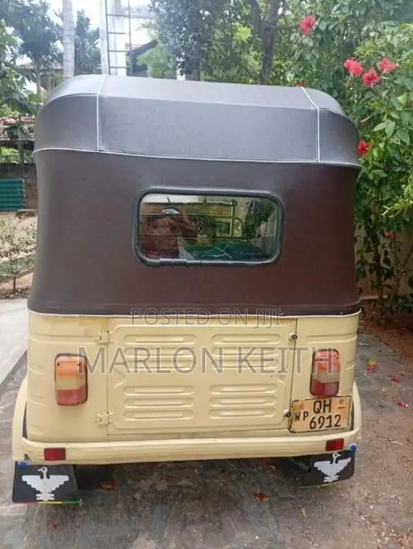Bajaj RE Three Wheeler 2005
