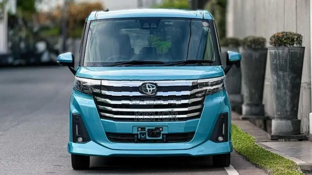Toyota Roomy CUSTOM GT 2024