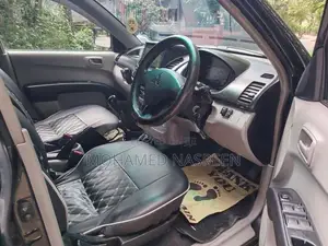 Mitsubishi L200 2011