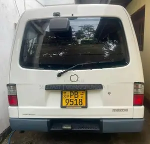 Mazda Bongo 2007