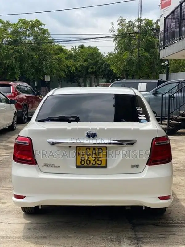 Toyota Axio G GRADE 2015