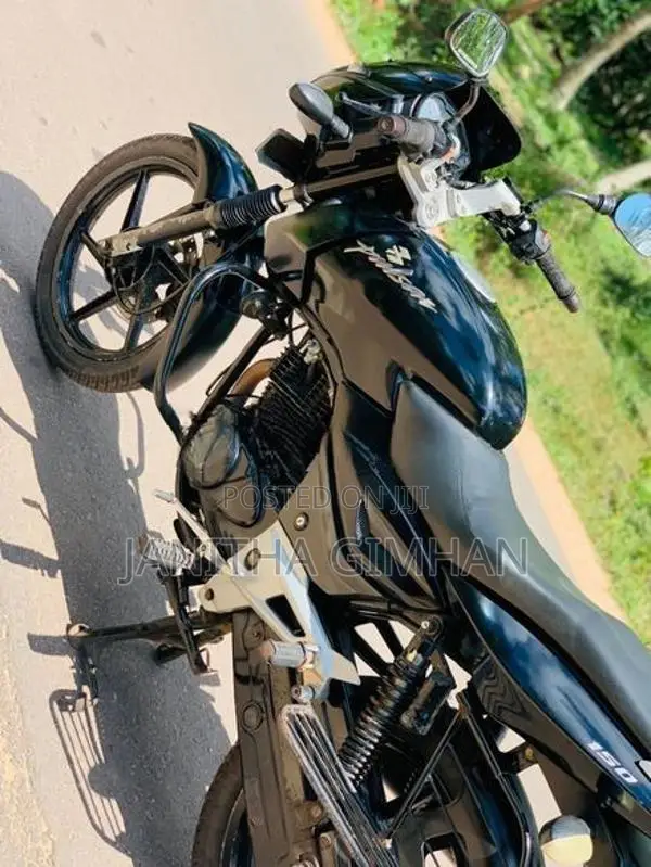 Bajaj Pulsar 150 2011