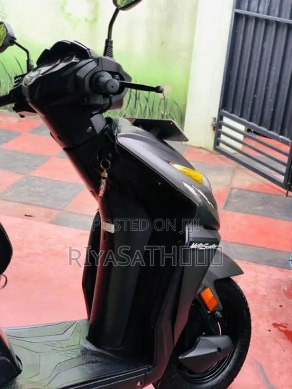 Honda Dio 2018