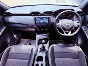 Nissan Magnite Acenta EZ-Shift 2026