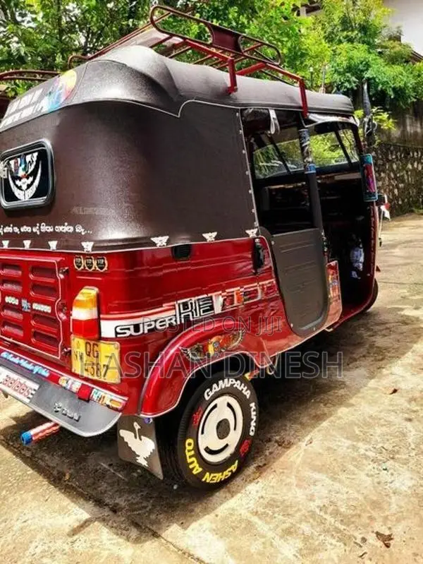 Bajaj RE 2006
