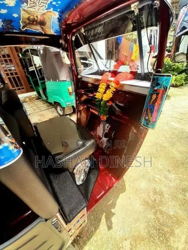 Bajaj RE 2006