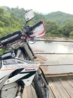 Kawasaki D Tracker D2 2007