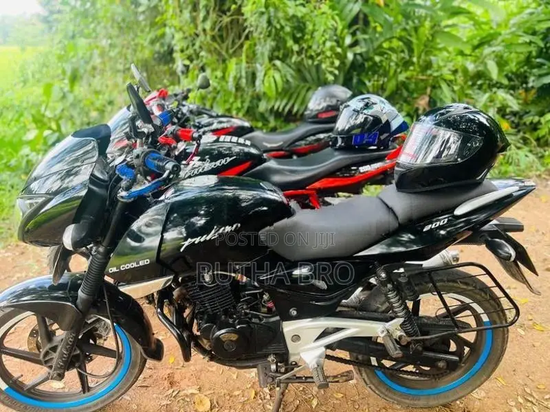Bajaj Pulsar 200 2009