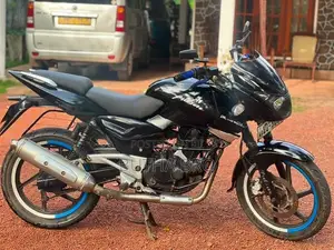 Bajaj Pulsar 200 2009