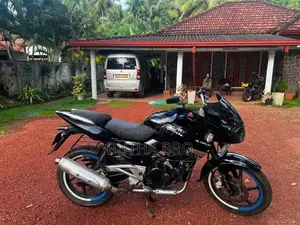 Bajaj Pulsar 200 2009