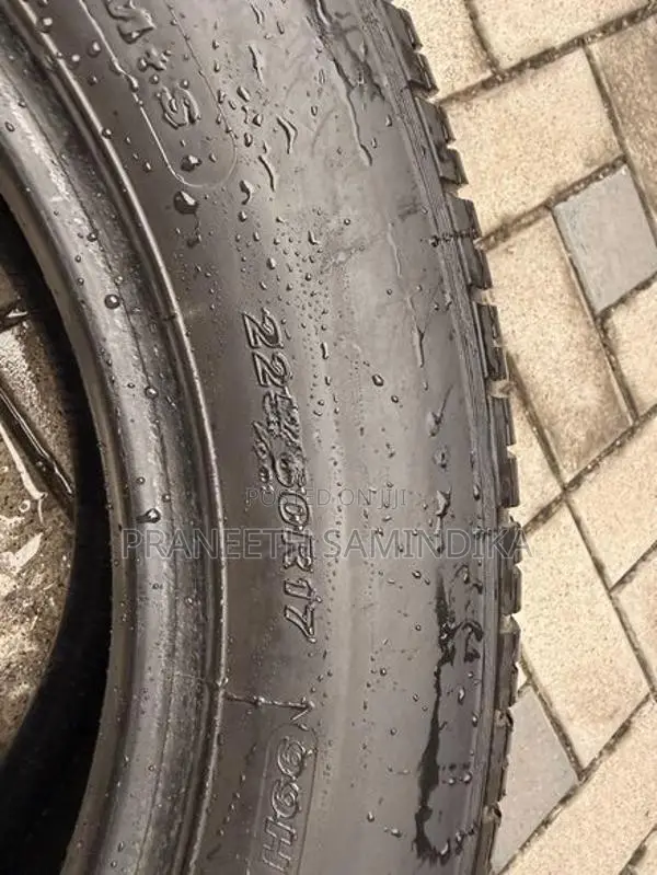 225/60/17 Tyre