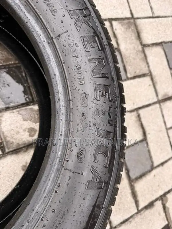225/60/17 Tyre