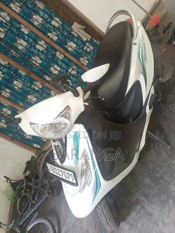 TVS Scooty Zest 2015