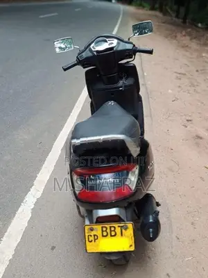 Mahindra Gusto 201 2014