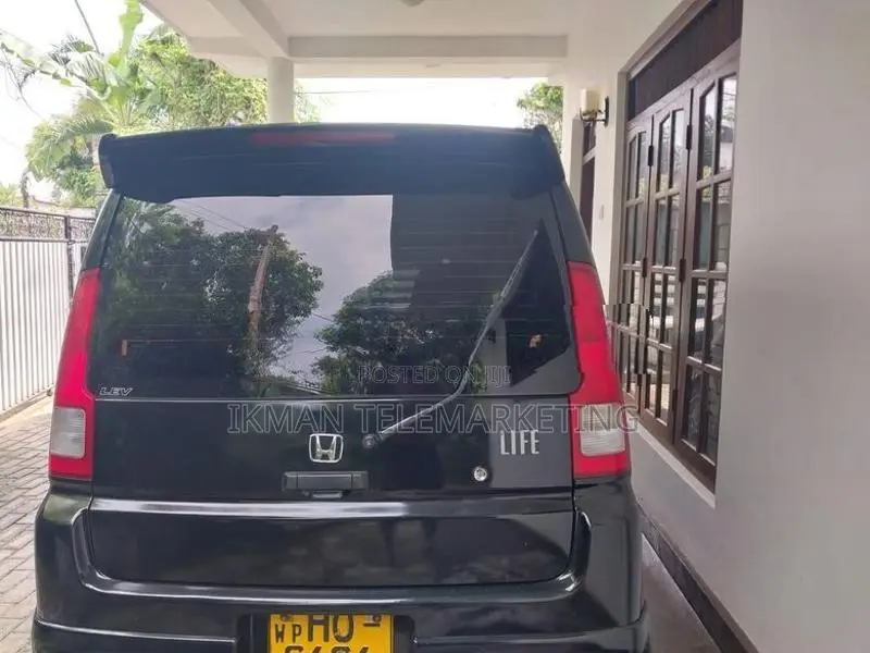 Honda Life 2001
