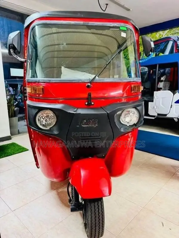 Bajaj RE 2026